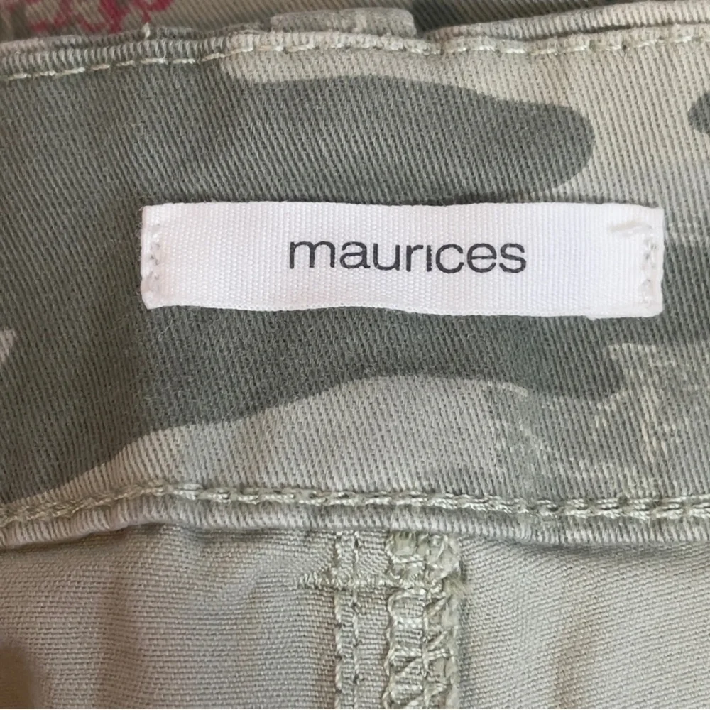 Maurices Floral Camouflaged 3” Shorts 10